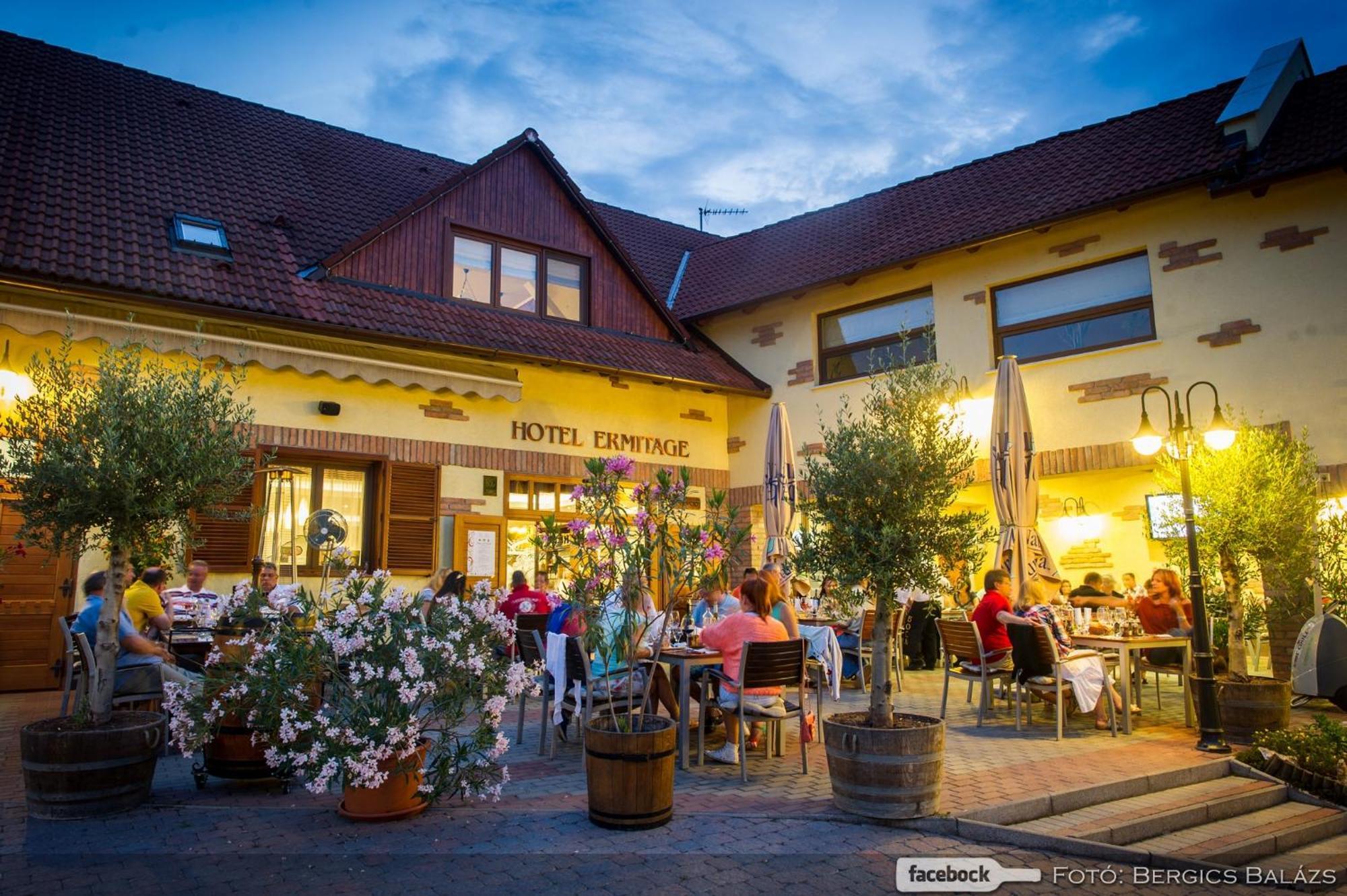 Bock Hotel Ermitage Villány Exterior photo